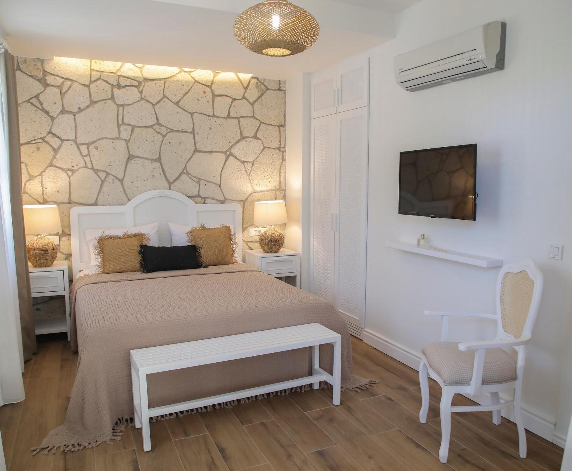 Alacati Balbadem Hotel (Adults Only) Екстер'єр фото