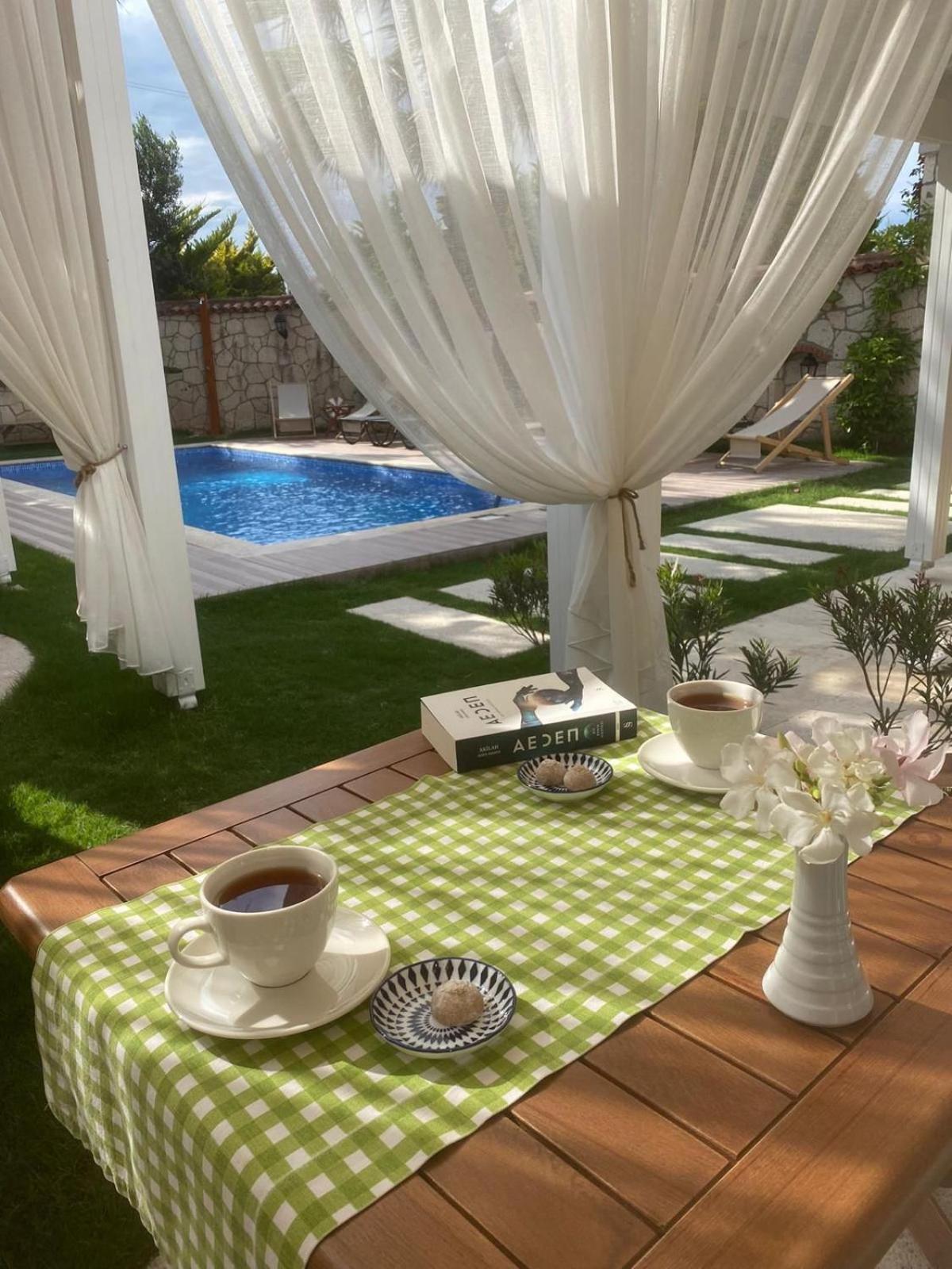 Alacati Balbadem Hotel (Adults Only) Екстер'єр фото
